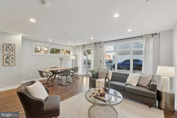 Philadelphia, PA 19130,769 N UBER ST #1