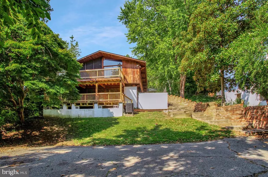 8205 F ST, Chesapeake Beach, MD 20732