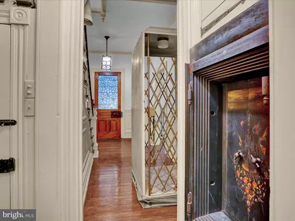 Reading, PA 19609,1 WYOMISSING HILLS BLVD