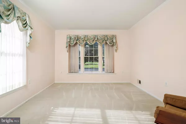 Hamilton, NJ 08690,5 SWALLOW DR