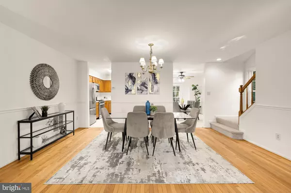 Fairfax, VA 22033,12323 FOX LAKE CT