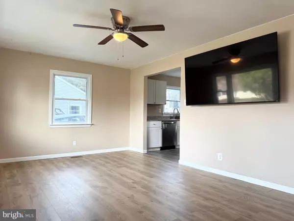 Clayton, NJ 08312,807 N NEW ST