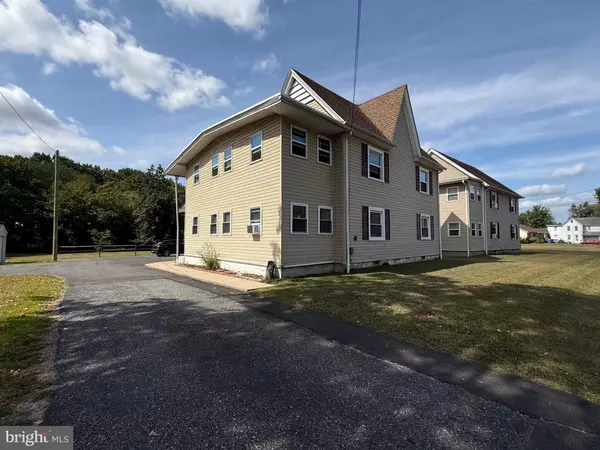 Pedricktown, NJ 08067,72B N RAILROAD AVE