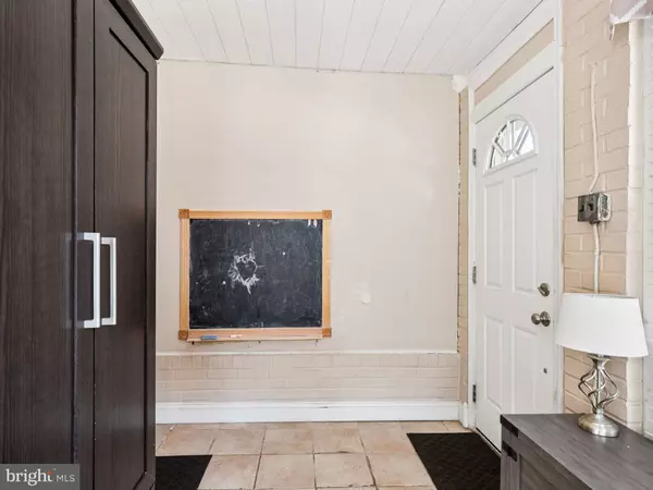 Philadelphia, PA 19148,2710 S 11TH ST