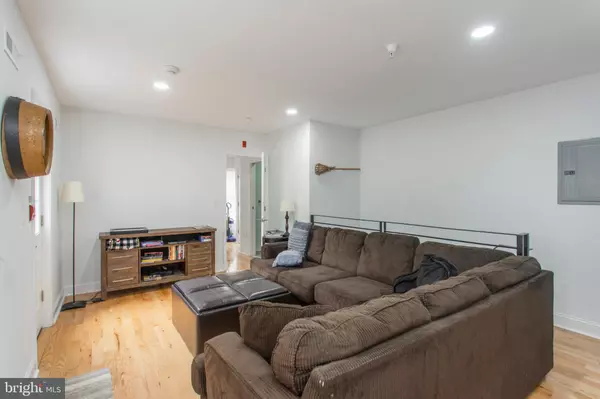 Philadelphia, PA 19130,1629 WALLACE ST #1R