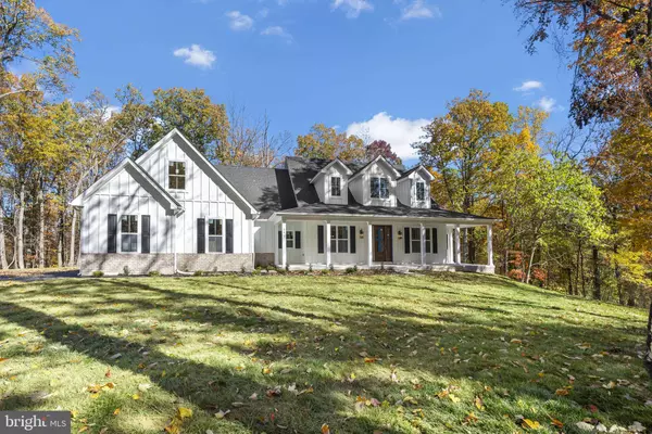 17 MISTLETOE LN, Shepherdstown, WV 25443