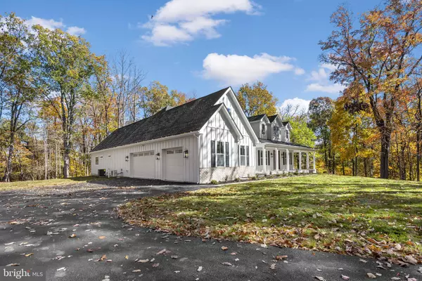 Shepherdstown, WV 25443,17 MISTLETOE LN