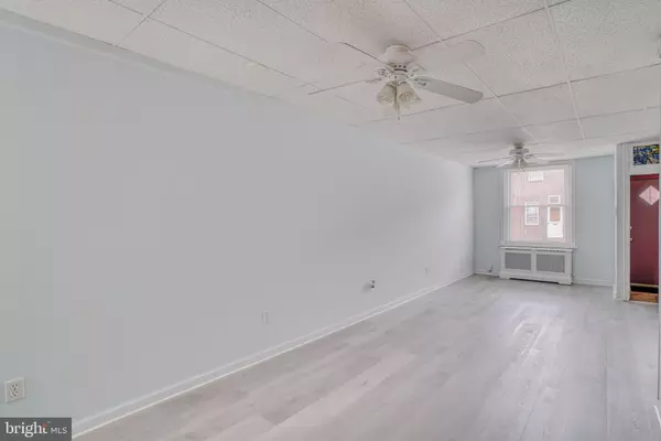 Philadelphia, PA 19134,3271 EDGEMONT ST