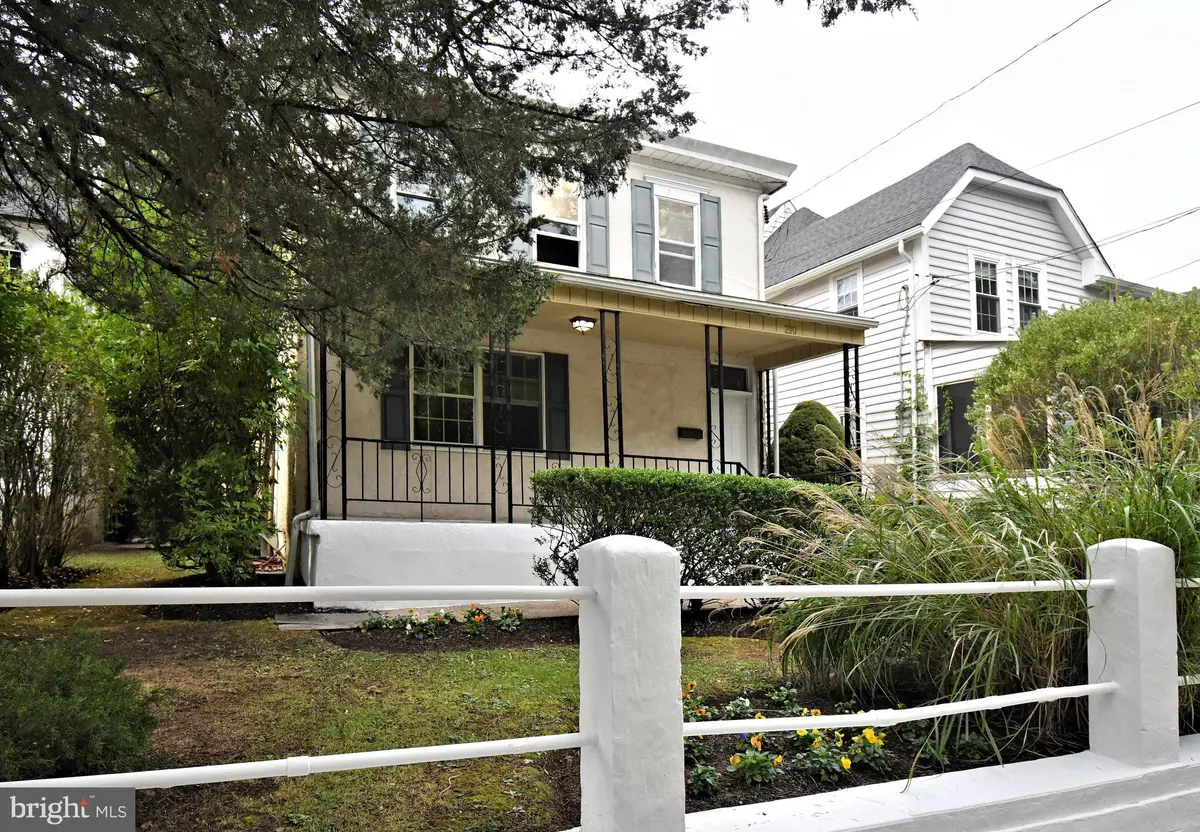 Ambler, PA 19002,210 S CHESTNUT ST