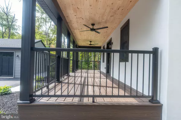 Sellersville, PA 18960,933 FORREST RD