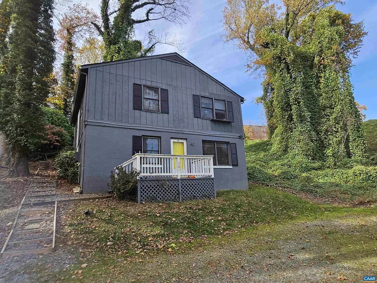 Charlottesville, VA 22903,301 PATON ST #A & B