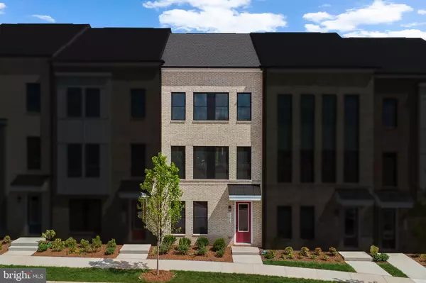 13918 AVIATION PL, Herndon, VA 20171