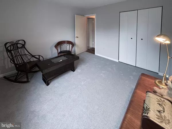 Glen Burnie, MD 21060,6801 WHITE WATER WAY #301