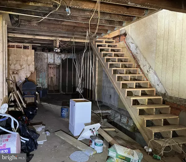 Philadelphia, PA 19151,Address not disclosed