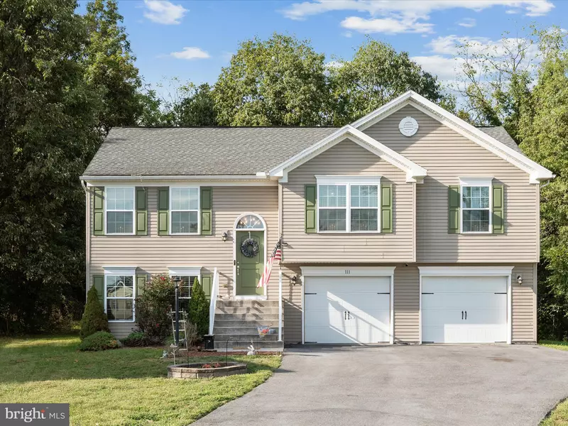111 HOSTA, Martinsburg, WV 25401
