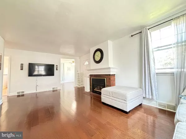 Philadelphia, PA 19152,1704 STANWOOD ST