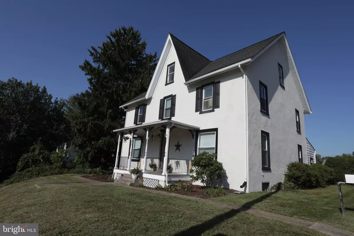 Mont Clare, PA 19453,523 BRIDGE ST