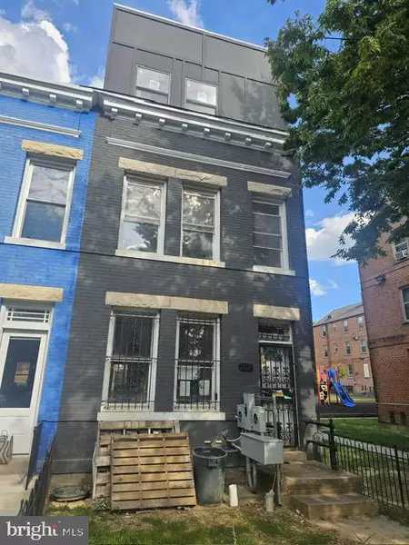 1404 1ST ST SW, Washington, DC 20024