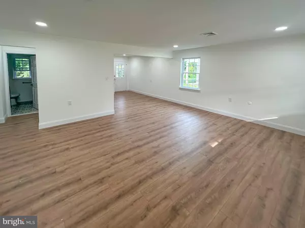 Southampton, NJ 08088,41 KINGSTON WAY