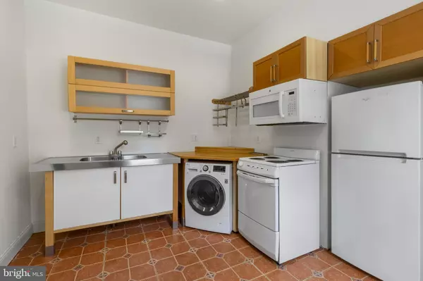 3001 W GIRARD AVE #1R, Philadelphia, PA 19130