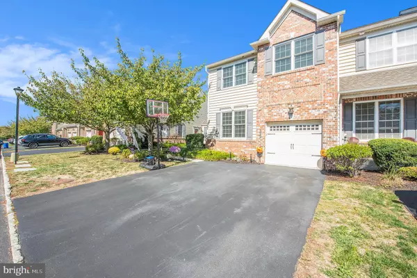 911 CARALEA DR,  Norristown,  PA 19403