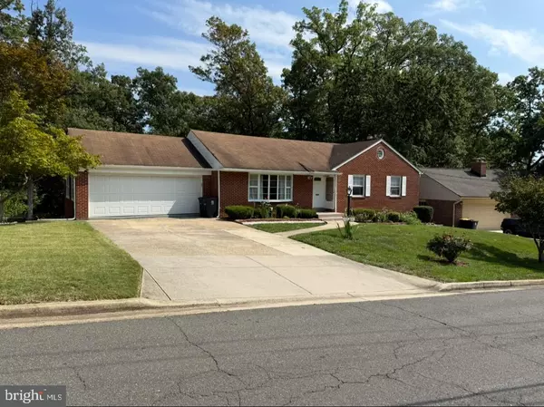 Lanham, MD 20706,7402 LOIS LN