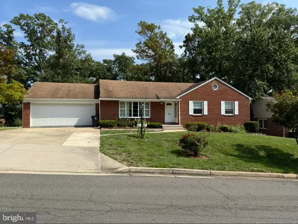 Lanham, MD 20706,7402 LOIS LN