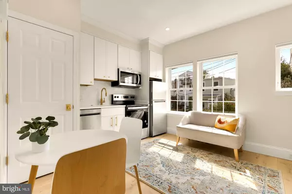 3542 T STREET NW #2, Washington, DC 20010