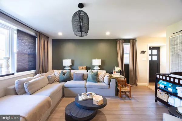 Philadelphia, PA 19150,932 E ELLET ST