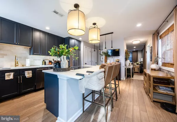 Philadelphia, PA 19150,932 E ELLET ST