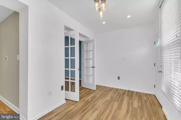 Washington, DC 20011,945 RANDOLPH ST NW #A