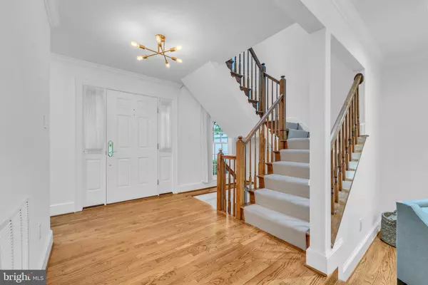 Mclean, VA 22101,7204 EVANS MILL RD