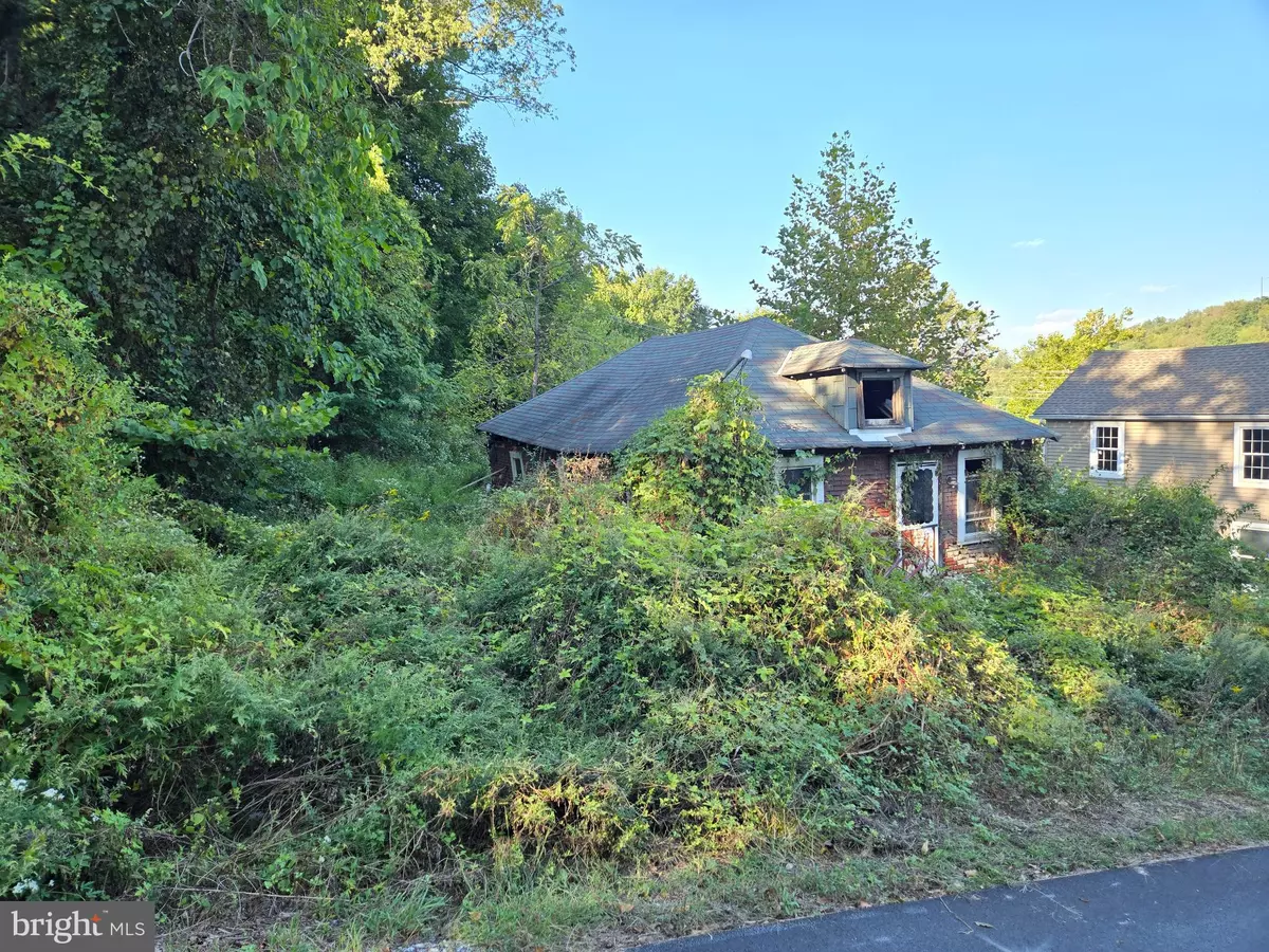 Coatesville, PA 19320,5 JANE ST