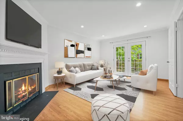 Alexandria, VA 22310,6028 CROWN ROYAL CIR