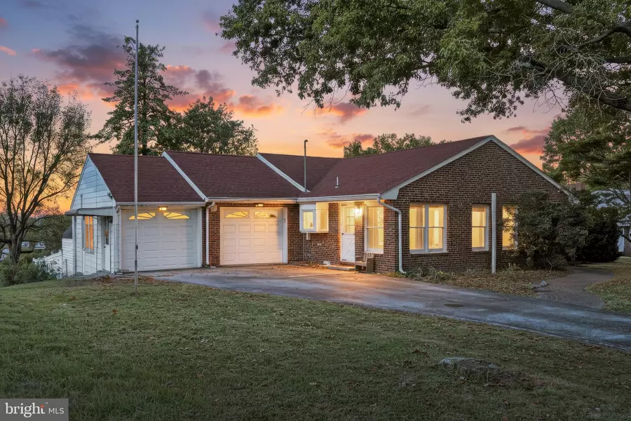 2960 STARFIRE DR, York, PA 17403