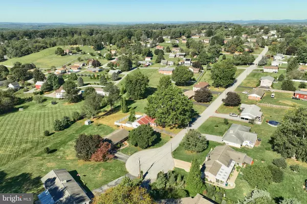 York, PA 17403,2960 STARFIRE DR