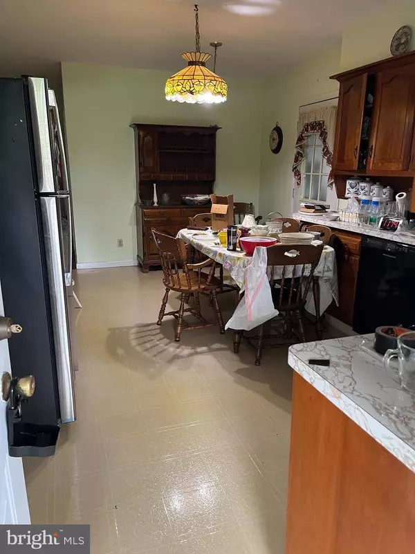 Williamstown, NJ 08094,23 GENOVA AVE