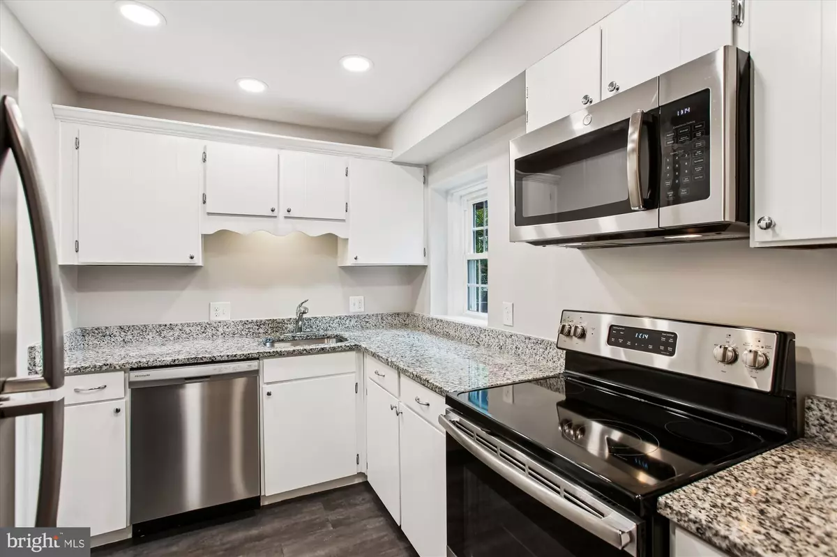 Arlington, VA 22206,4726 29TH ST S #A2