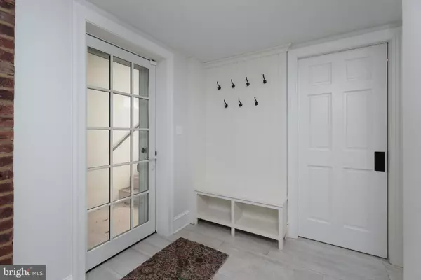 Princeton, NJ 08540,109 MOORE ST