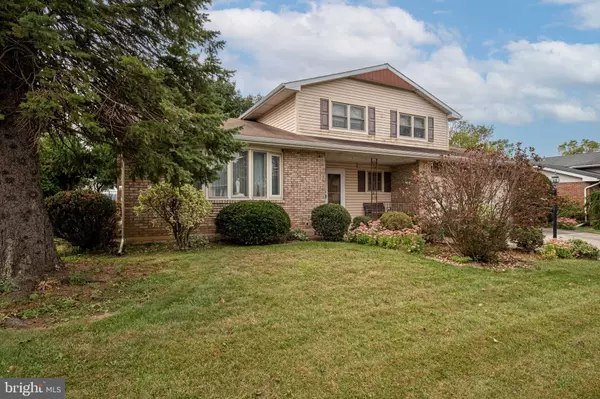 403 CIRCLE DR, Catasauqua, PA 18032