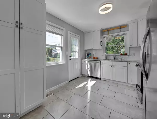 Morton, PA 19070,734 BROOKE CIR