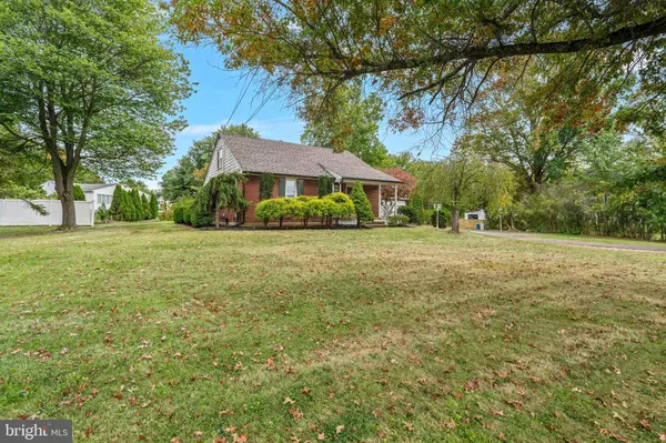 Sellersville, PA 18960,170 W MAIN ST