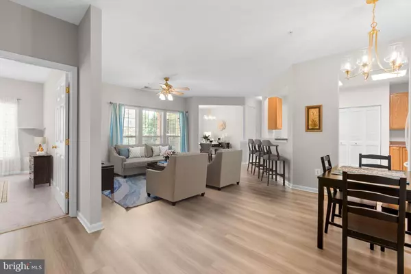 Rosedale, MD 21237,5215 GLENTHORNE CT #5215