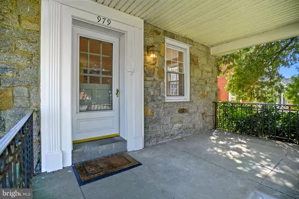 Springfield, PA 19064,979 EDGEWOOD DR