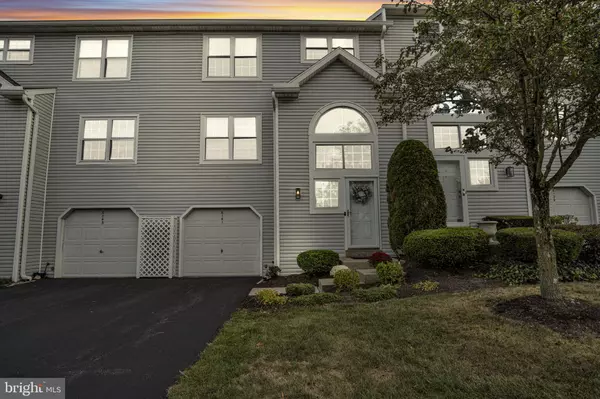 Harrisburg, PA 17111,6141 SPRING KNOLL DR