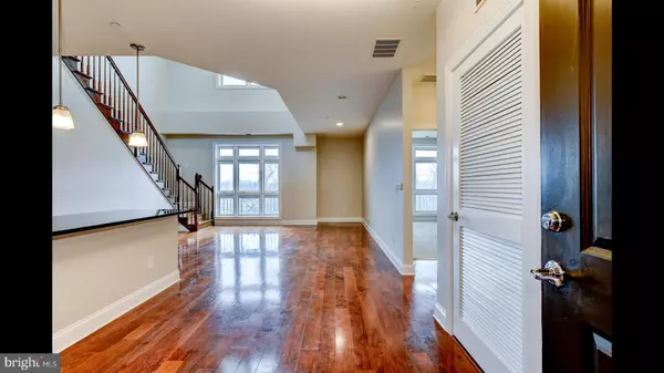 Robbinsville, NJ 08691,2350 ROUTE 33 #312