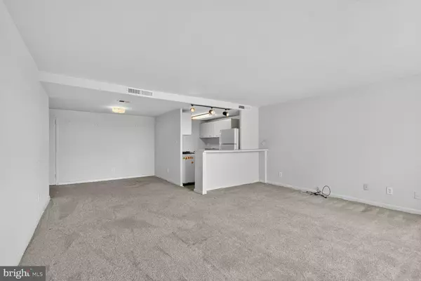 Alexandria, VA 22304,4600 DUKE ST #1121