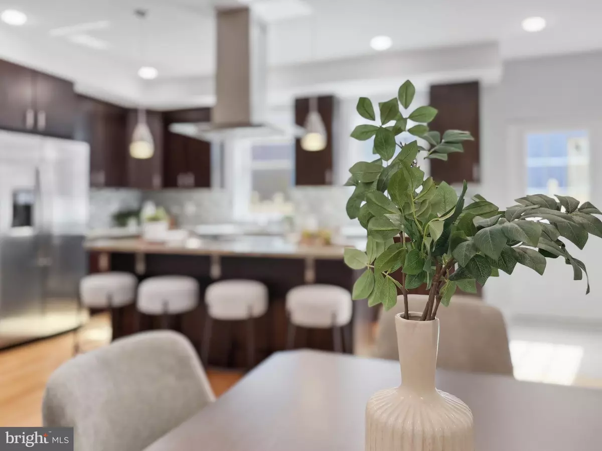 Philadelphia, PA 19130,1902 POPLAR ST #A