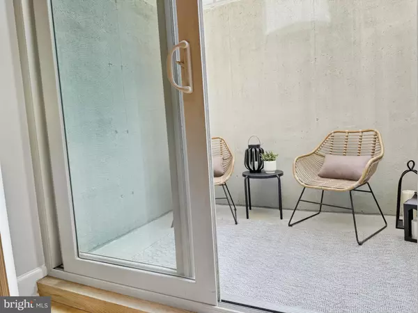 Philadelphia, PA 19130,1902 POPLAR ST #A