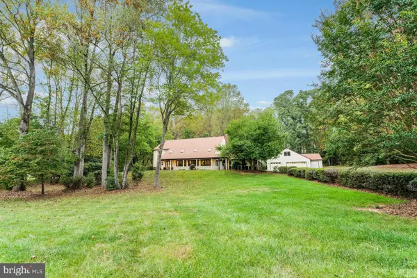 Great Falls, VA 22066,10702 MILKWEED DR